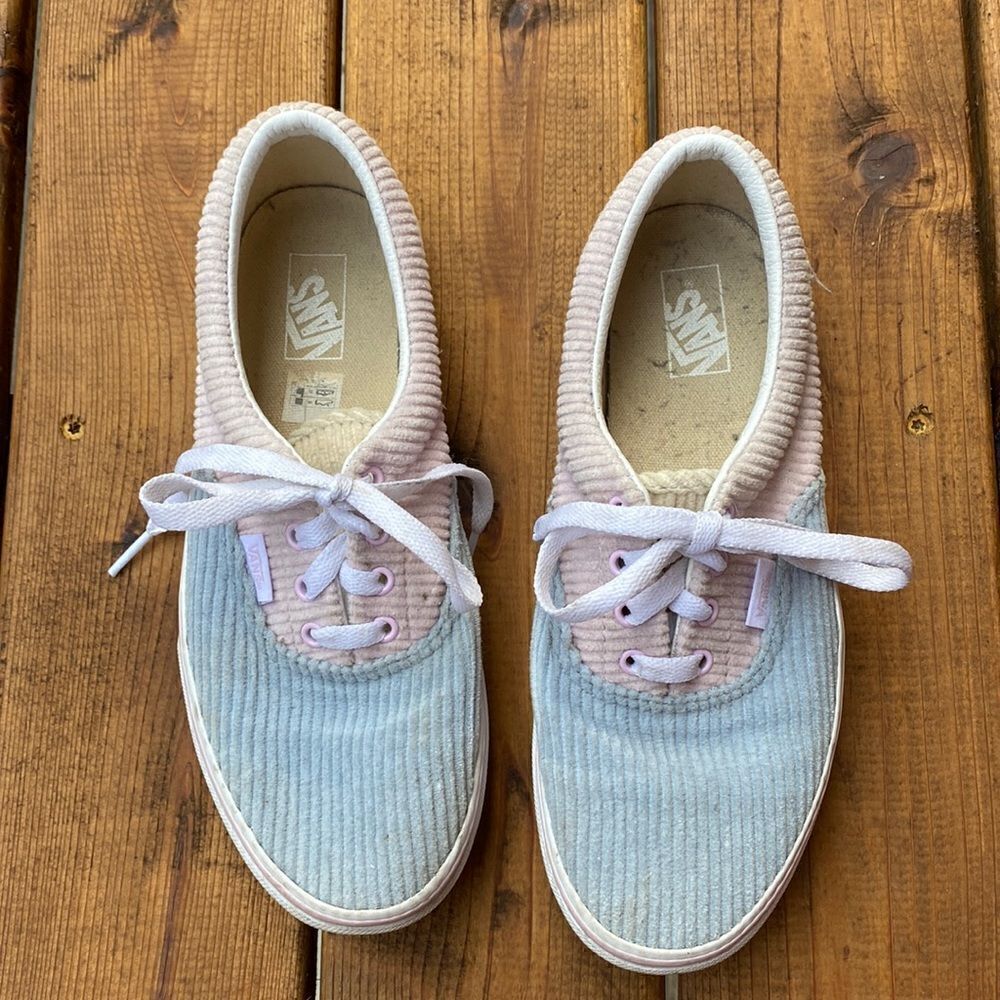 Vans of the Wall Shoes